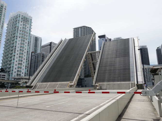 MIA_2023-08-21 12-31-03_RX_06290